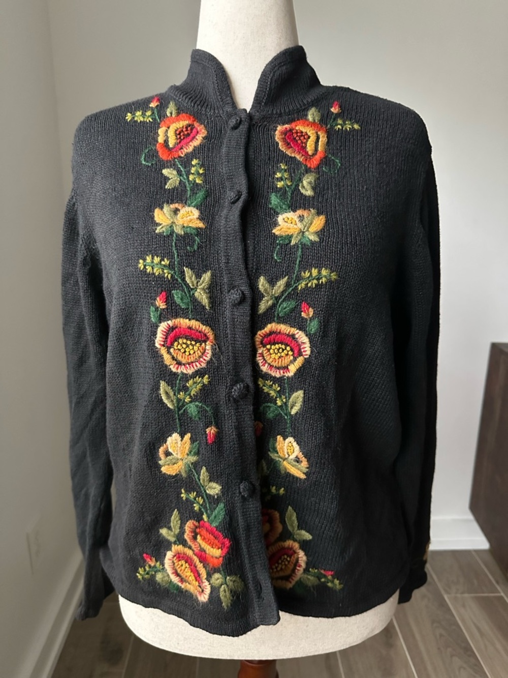 Black Floral Embroidered Button-Front Cardigan Sweater